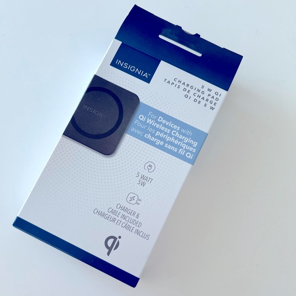Insignia charging pad sealed - Picture 3 of 4